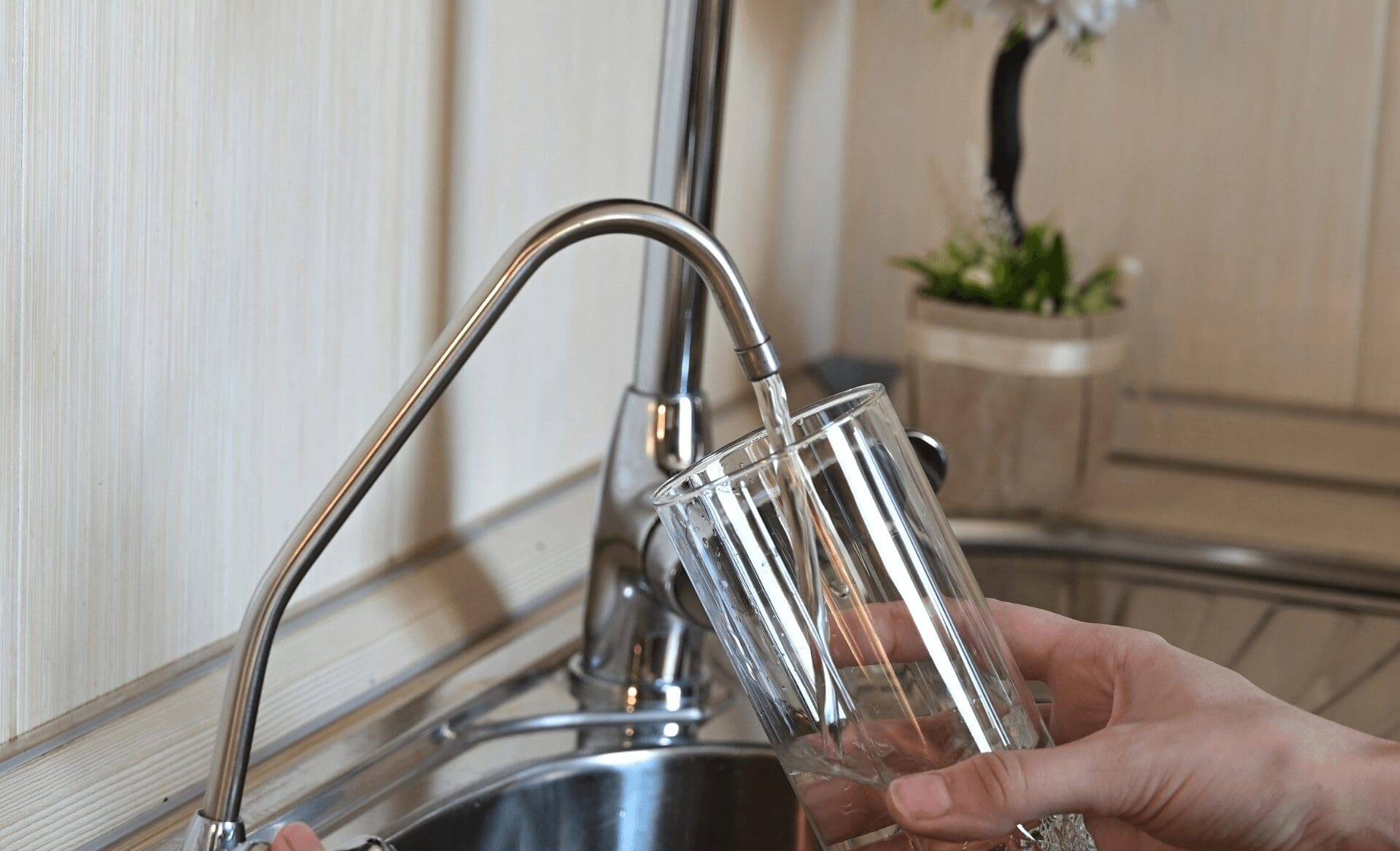 What You Need to Know About Under-the-Sink Filters